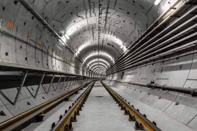 后锚固技术在隧道加固中的应用