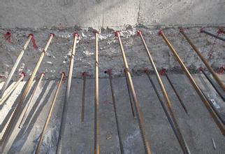 老师傅透露：植筋胶加固，为什么要一边旋转一边植入钢筋？